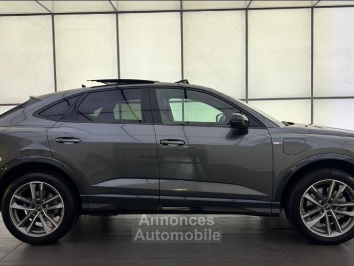 Audi Q3 Sportback 45 TFSIe  245 ch S tronic 6 S line - 6