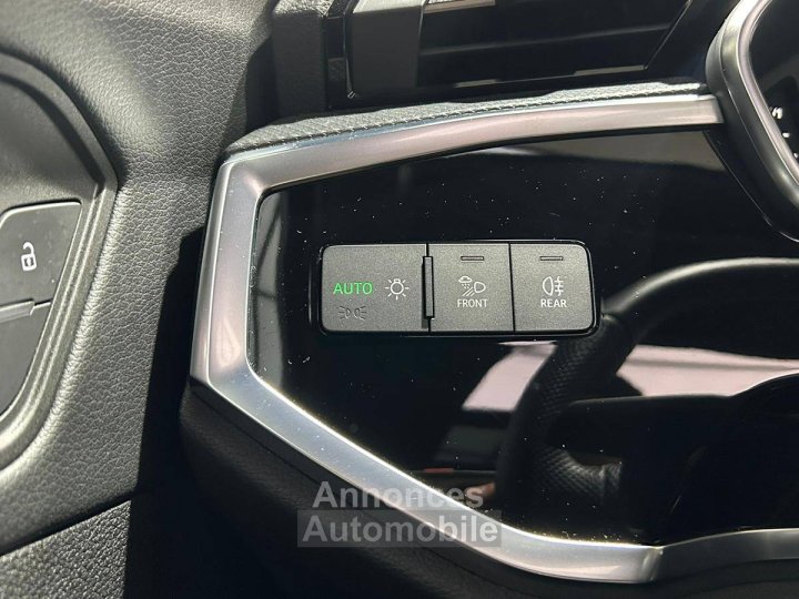Audi Q3 Sportback 45 TFSIe  245 ch S tronic 6 S line - 21