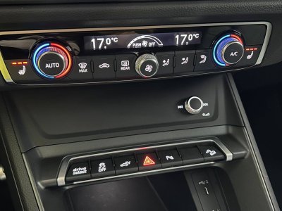 Audi Q3 Sportback 45 TFSIe  245 ch S tronic 6 S line   - 39