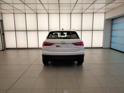 Audi Q3 35 TFSI 150 ch S tronic 7 Design   - 11
