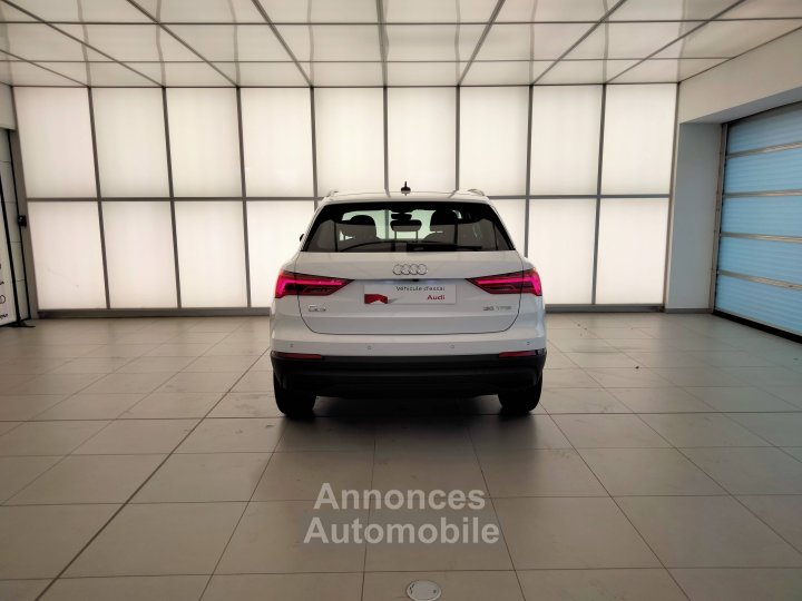 Audi Q3 35 TFSI 150 ch S tronic 7 Design - 11