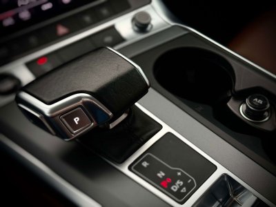 Audi A6 20TDI -1ERPRO-COCKPIT-CUIR-CAMERA-JANTES 20&#039;-   - 16