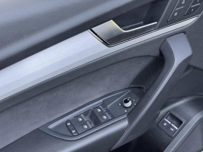 Audi Q5 55 TFSI e 367ch S line quattro S tronic 7   - 11