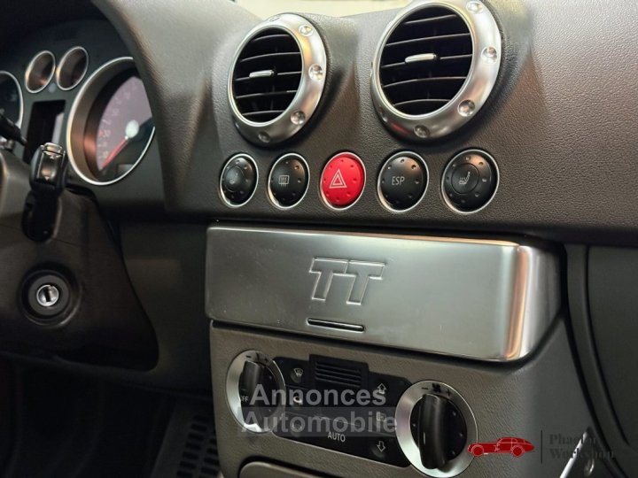 Audi TT COUPE 180CH 18L - BLEU - INTERIEUR GRIS CUIR ALCANTARA - EMBRAYAGE RECENT - 18