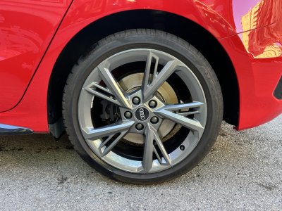 Audi S3 Sportback 2L TFSI S-Tronic 310   - 16