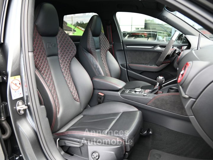 Audi RS3 Sportback 25 TFSI RS-Sitze - 14