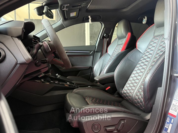 Audi RS3 SPORTBACK 25 TFSI 400 S tronic 7 Quattro / FULL OPTIONS / PAS DE MALUS / LIGNE RS - 44