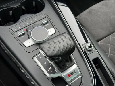 Audi RS4 Avant • Pano • Matrix LED • HUD • J 20"   - 19