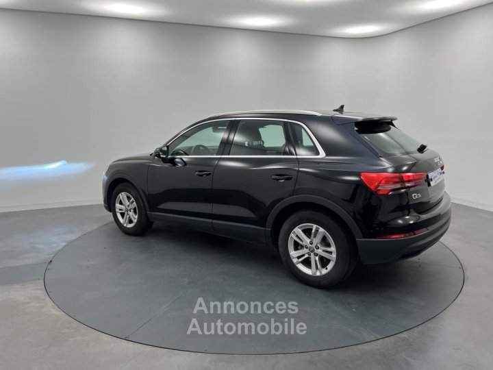 Audi Q3 35 TFSI 150 ch S tronic 7 Design - 3