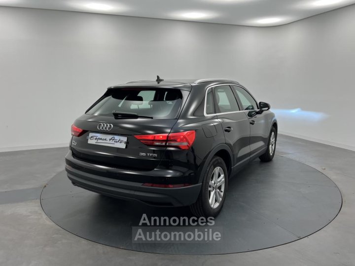 Audi Q3 35 TFSI 150 ch S tronic 7 Design - 5