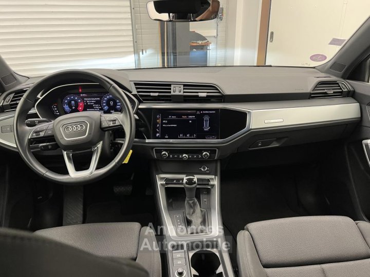 Audi Q3 35 TFSI 150 ch S tronic 7 Design - 10