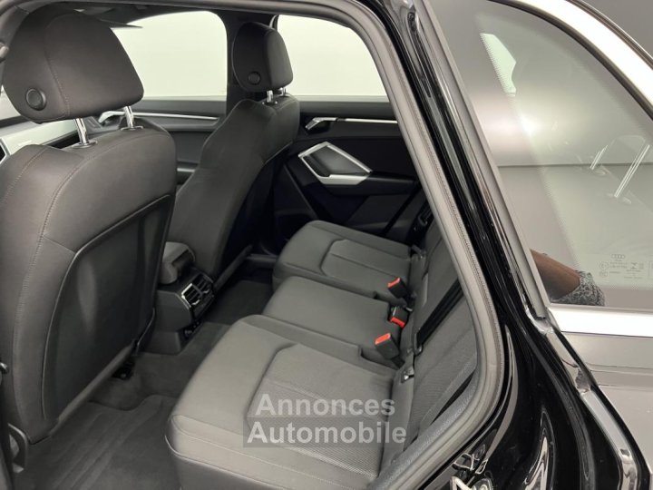 Audi Q3 35 TFSI 150 ch S tronic 7 Design - 11