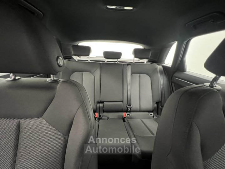 Audi Q3 35 TFSI 150 ch S tronic 7 Design - 13