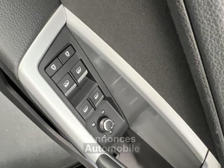 Audi Q3 35 TFSI 150 ch S tronic 7 Design - 16