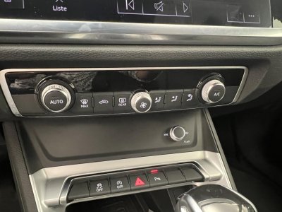 Audi Q3 35 TFSI 150 ch S tronic 7 Design   - 21
