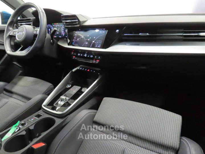 Audi A3 Sportback 30TFSI Adv STronic Sline int - 8