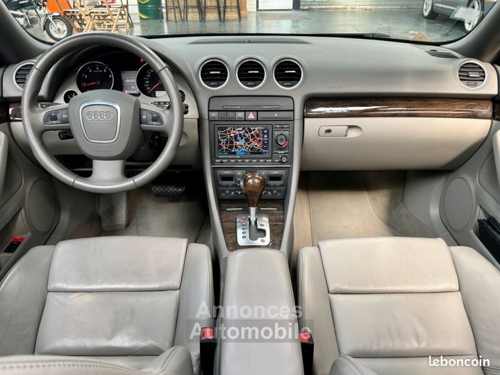 Audi A4 S-Line Cabriolet 32L V6 FSI 255 ch Quattro 75 590 kms GPS, Sièges chauffants, Régulateur Carnet et historique État exceptionnel - 6