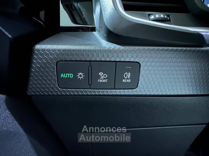 Audi A1 Sportback 35 TFSI 150 ch S tronic 7 Design Luxe - 10
