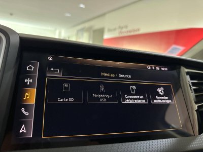 Audi A1 CITYCARVER Citycarver 35 TFSI 150 ch S tronic 7 Design Luxe   - 15