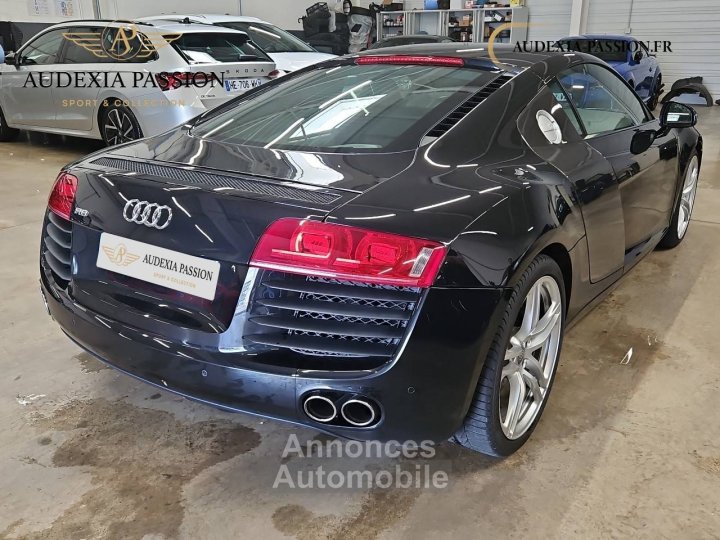 Audi R8 V8 42 FSI 420 Quattro R-Tronic - 23