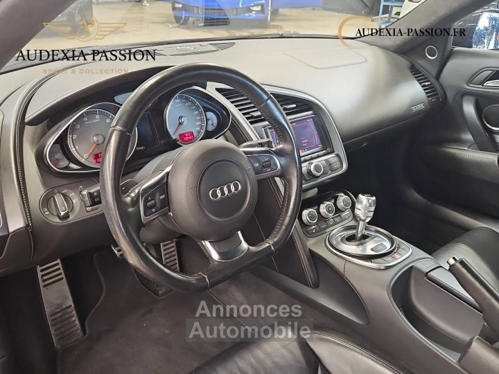 Audi R8 V8 42 FSI 420 Quattro R-Tronic - 24