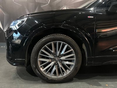 Audi Q3 35 TFSI 150CH MILD HYBRID DESIGN S TRONIC 7   - 11