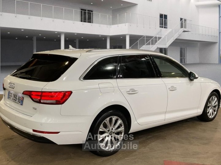 Audi A4 Avant 20 TDI 150CH DESIGN S TRONIC 7 - 6