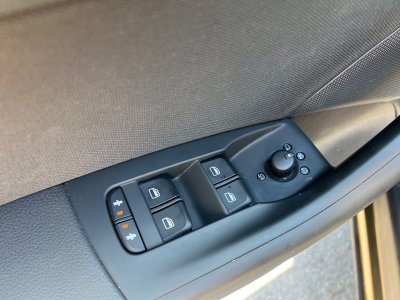 Audi Q3 20 TDI Ambiente 140 cv EN EXCELLENT ETAT !!!   - 11