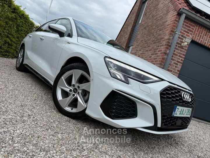 Audi A3 Sportback 30 TFSIS line S tronic - 1