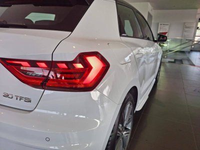 Audi A1 Sportback 30 TFSI 116 ch S tronic 7 S line   - 24