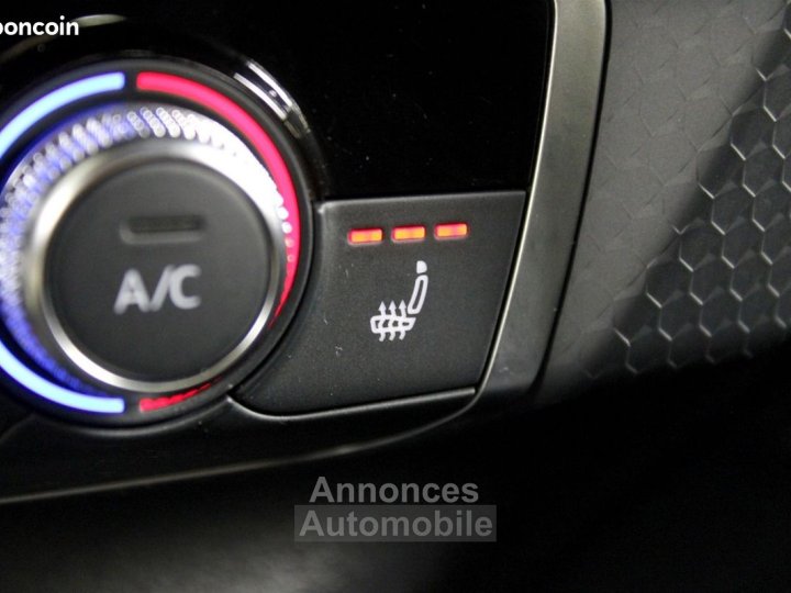 Audi A1 25 TFSI 95CH BUSINESS LINE S TRONIC 7 - 19