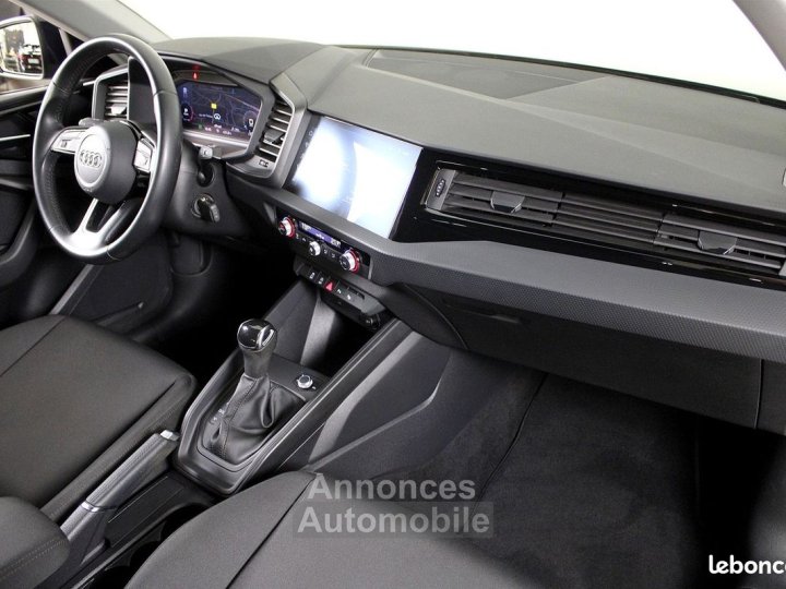 Audi A1 Sportback 25 TFSI 95CH BUSINESS LINE S TRONIC 7 - 19