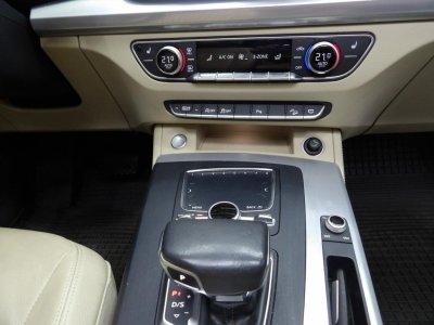 Audi Q5 Quattro 20 TDI - 190 - BV S-tronic  2017 Design Luxe PHASE 1   - 26