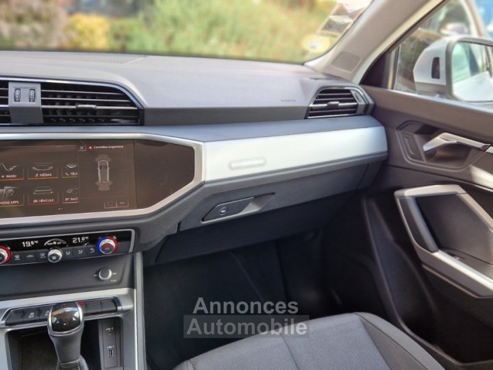 Audi Q3 35 TDI 150 ch S tronic 7 Design - 32