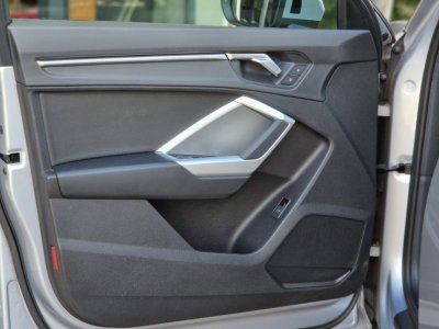 Audi Q3 35 TDI 150 ch S tronic 7 Design   - 48