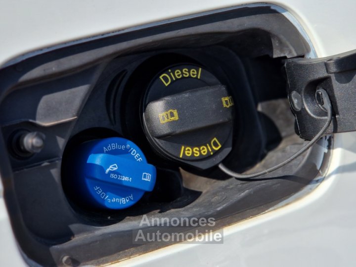 Audi A4 Avant 20 TDI ultra 150 CH TOIT OUV - 25