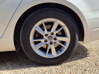 Audi A4 Avant 20 TDI ultra 150 CH TOIT OUV   - 27