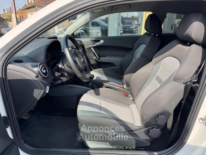 Audi A1 14 TFSI 125ch AMBITION Phares xenon radar recul - 11