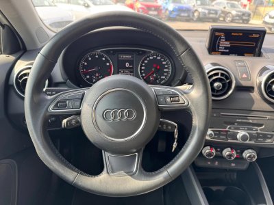 Audi A1 14 TFSI 125ch AMBITION Phares xenon radar recul   - 18
