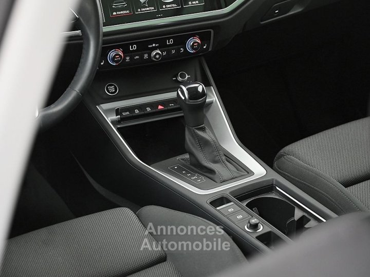 Audi Q3 35 TFSI 150 ch S tronic 7 S line - 9