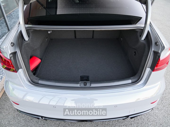 Audi RS3 Limousine 25 TFSI RS-Sitze - 9