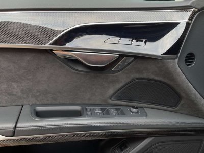 Audi S8 Plus V8 40 TFSI   - 12