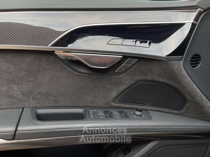 Audi S8 Plus V8 40 TFSI - 12