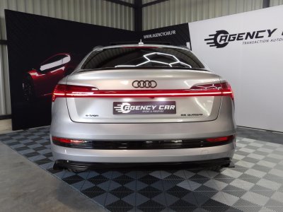 Audi e-tron Q8 AVUS SPORTBACK QUATTRO 55   - 19