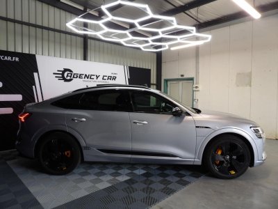 Audi e-tron Q8 AVUS SPORTBACK QUATTRO 55   - 22