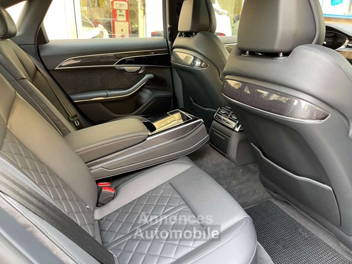 Audi S8 Plus V8 40 TFSI - 35