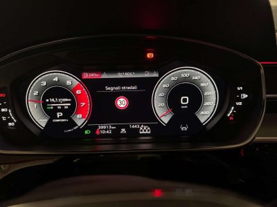 Audi S8 Plus V8 40 TFSI   - 39