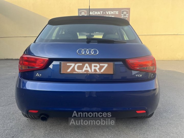 Audi A1 16 TDI 105 AMBIENTE - 10