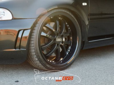 Audi RS4 B5 ABT – Version Suisse Full Black   - 12
