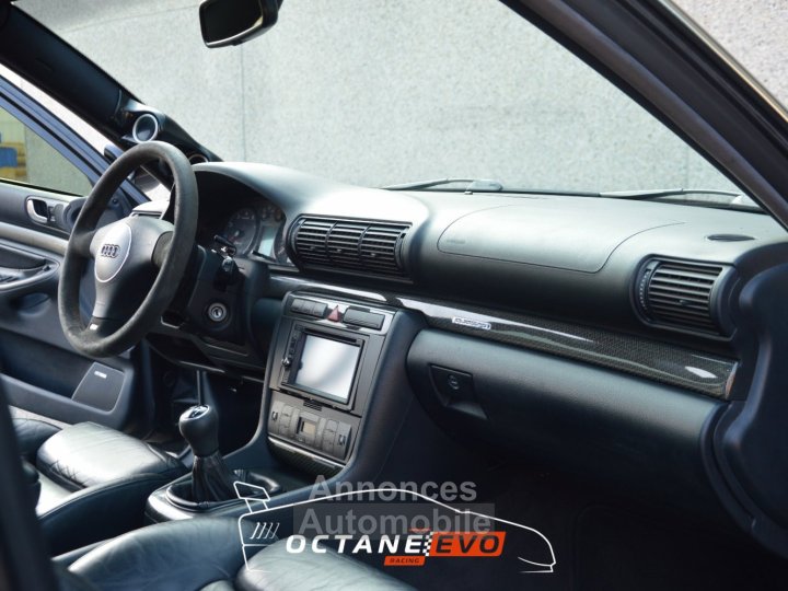 Audi RS4 B5 ABT – Version Suisse Full Black - 18